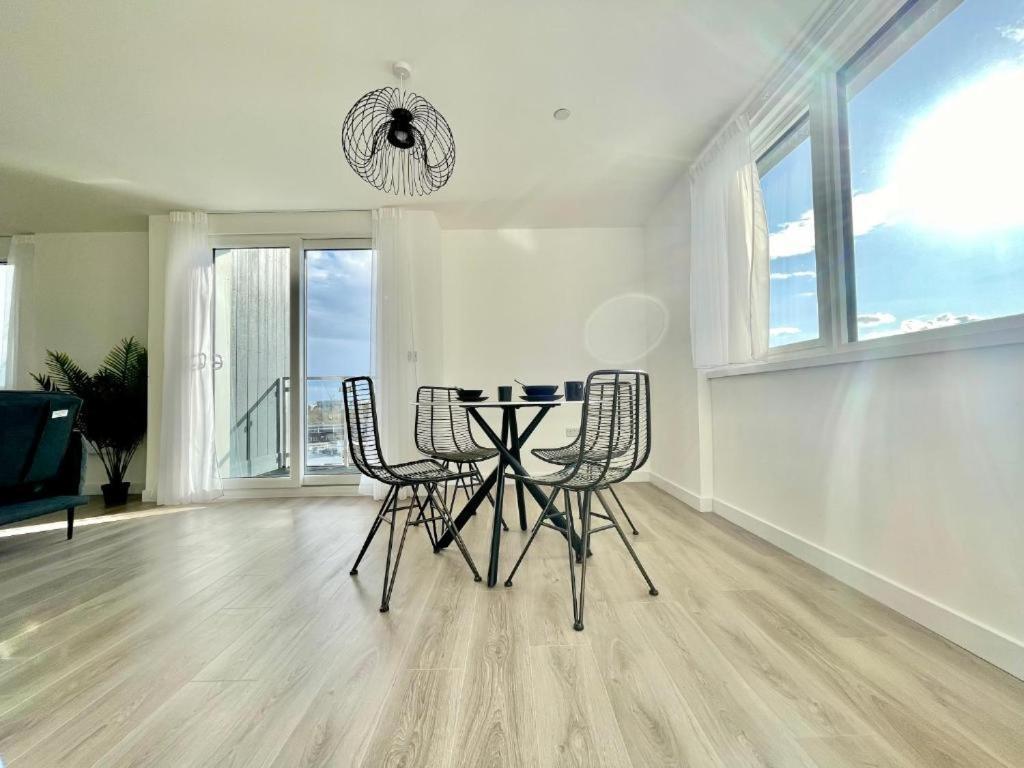 Bayard Plaza Penthouse Apartments Peterborough Buitenkant foto