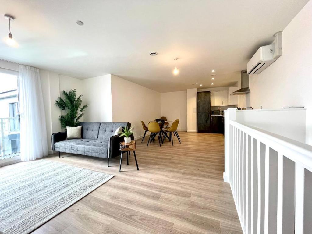 Bayard Plaza Penthouse Apartments Peterborough Buitenkant foto